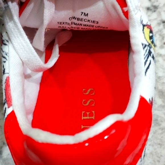 Womens Guess Graffiti Sneakers..7 - Picture 8 of 9